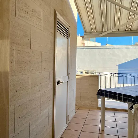 Gris - Puglia Mia 公寓 滨海波利尼亚诺